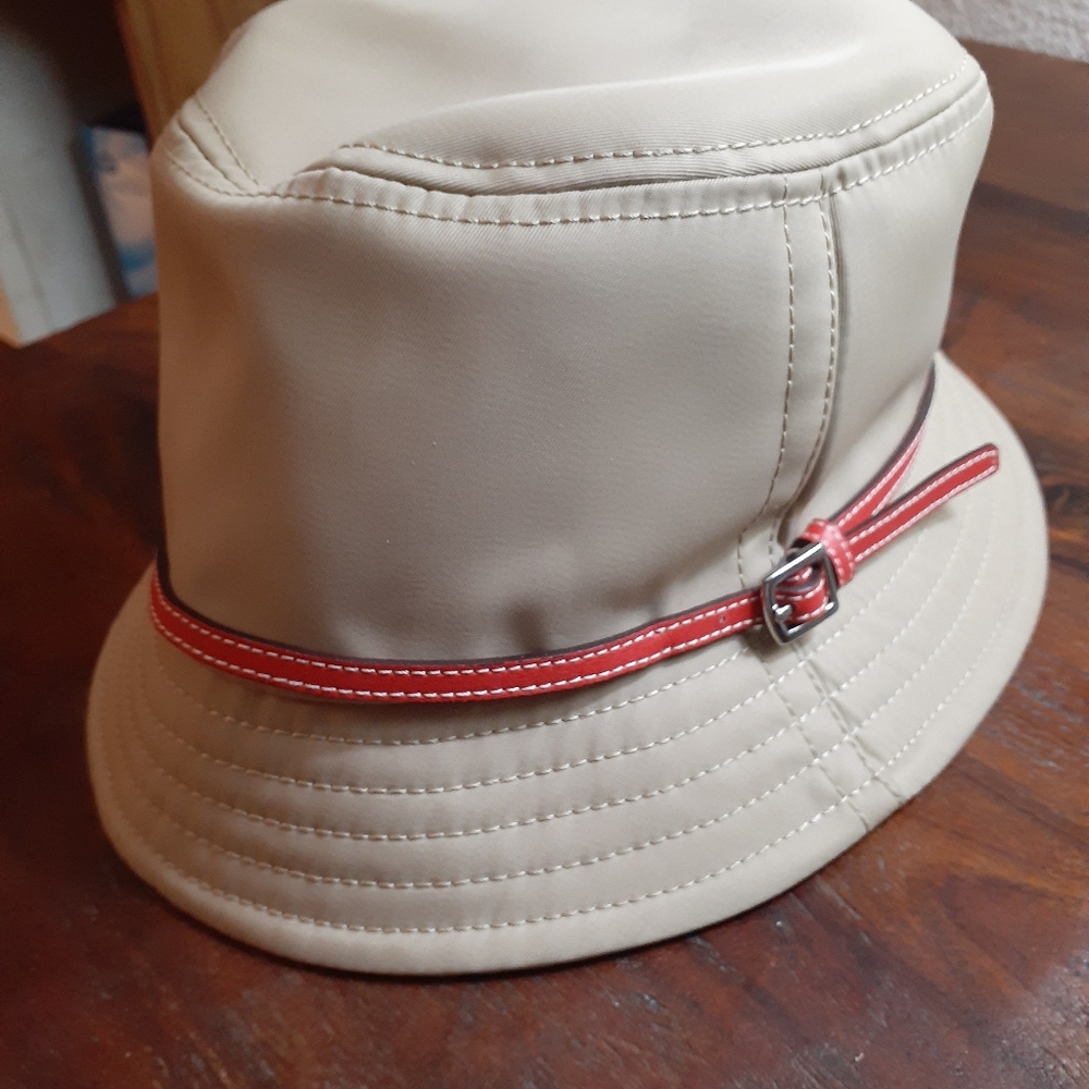 super cute Coach Top hat for women